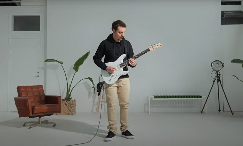 Lorenzo Ceci & Yamaha Pacifica Standard Plus (fot. YouTube / Yamaha Guitars)
