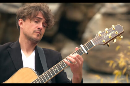 Ryan David Green & Takamine P7DC (fot. YouTube / RyanDavidGreen)