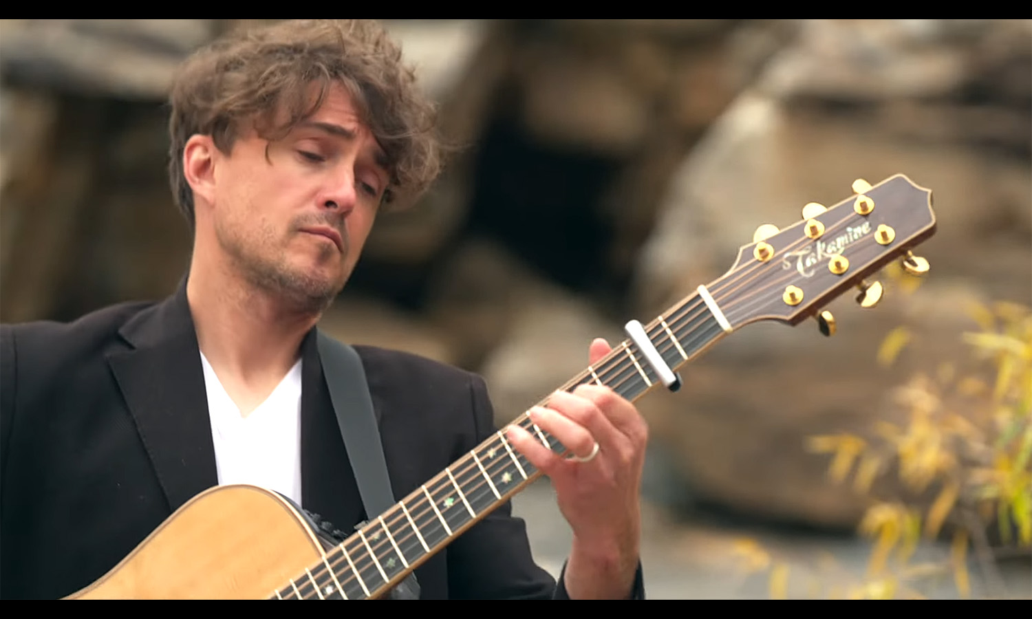 Ryan David Green & Takamine P7DC (fot. YouTube / RyanDavidGreen)