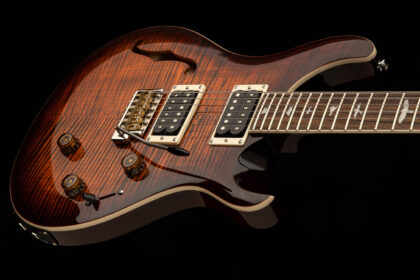 PRS SE Custom 24 Semi-Hollow Piezo (fot. PRS Guitars)