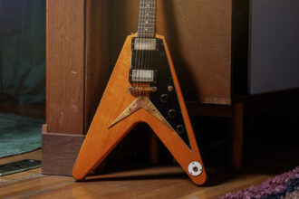 Gibson Joe Bonamassa „Amos” 1958 Flying V Collector’s Edition (fot. Gibson)