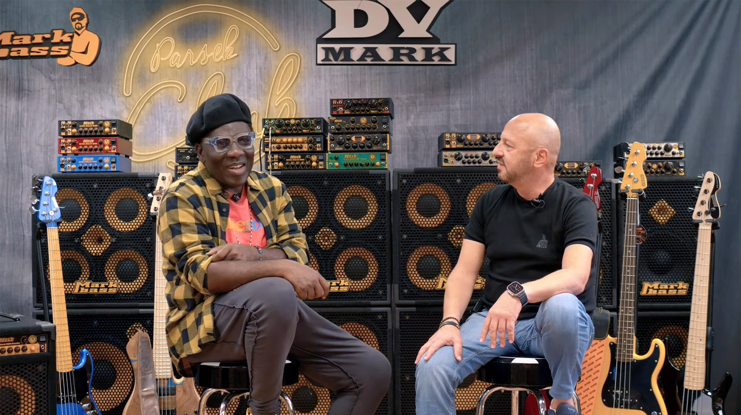 Richard Bona i Marco de Virgiliis (fot. YouTube / MarkbassAmps)