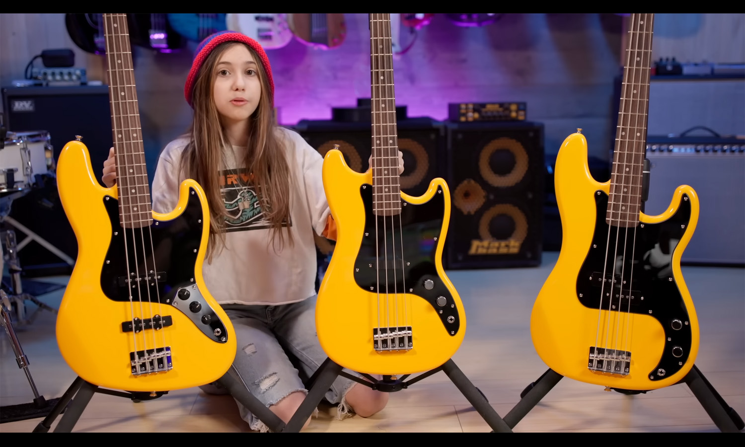 Ellen Alaverdyan & Markbass Yellow Basses (fot. YouTube / EllenPlaysBass)