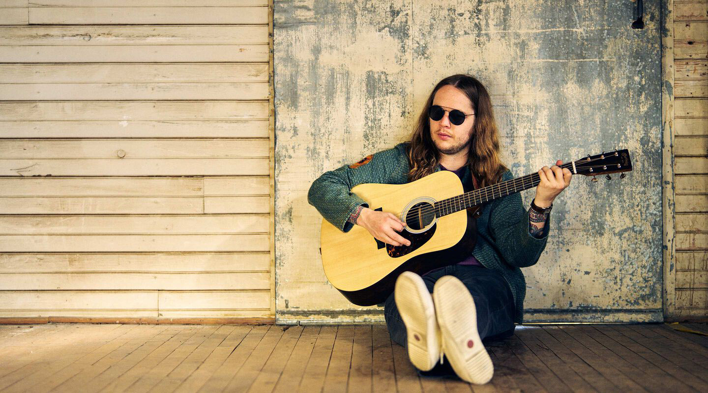 Martin D-X2E Billy Strings (fot. Martin Guitar)