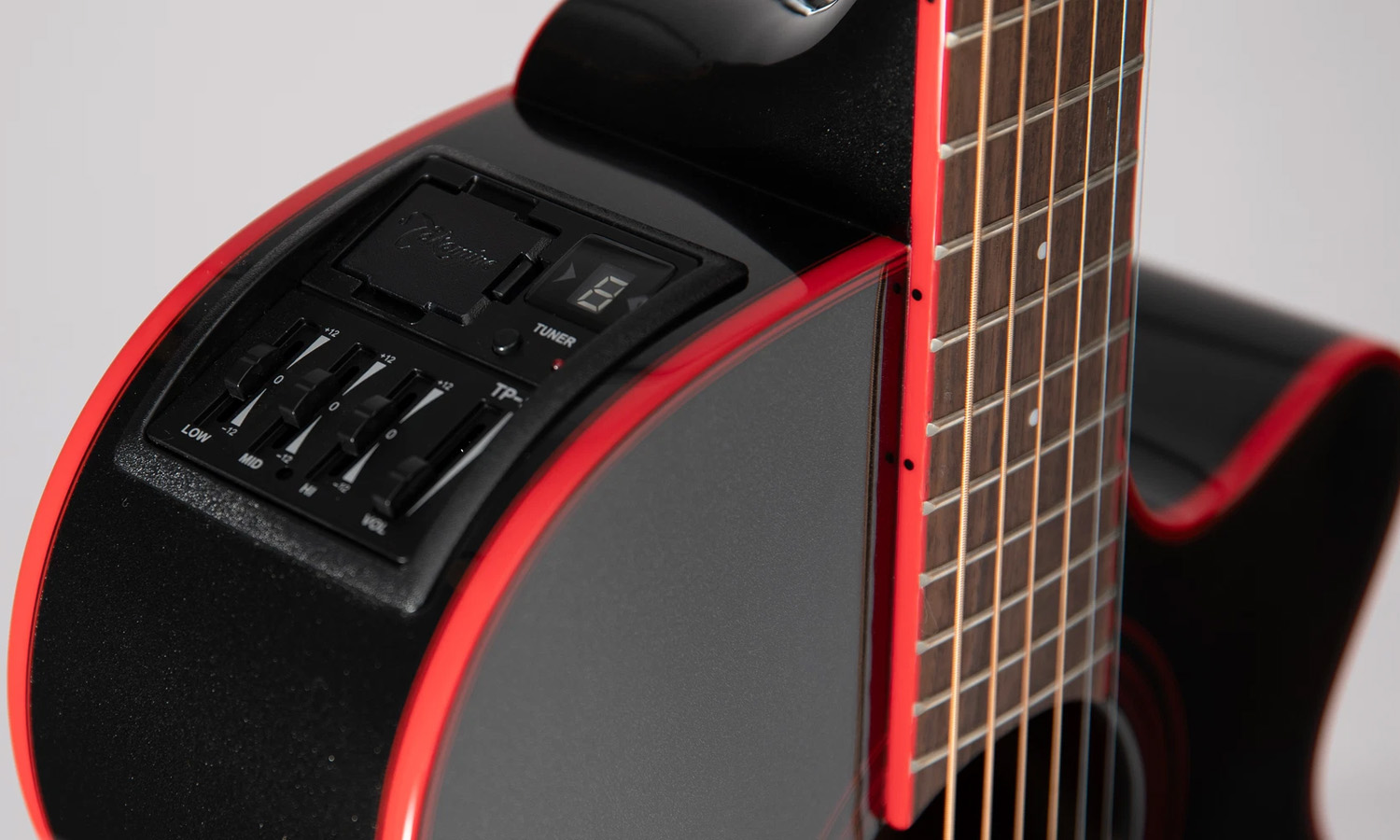 Takamine GF49CE CB (fot. Takamine Guitars)