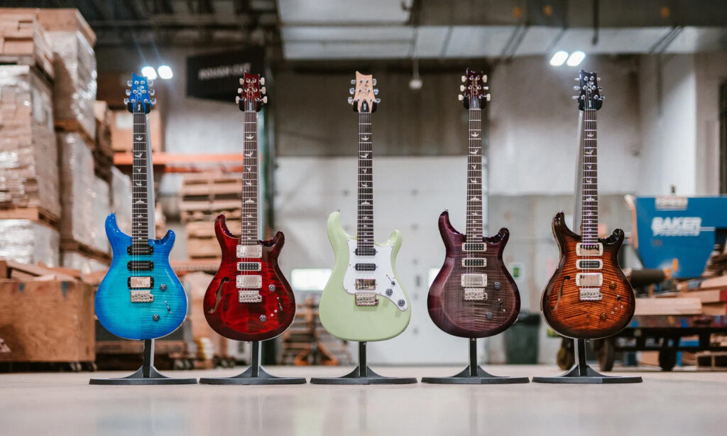 PRS S2 & SE (fot. PRS Guitars)
