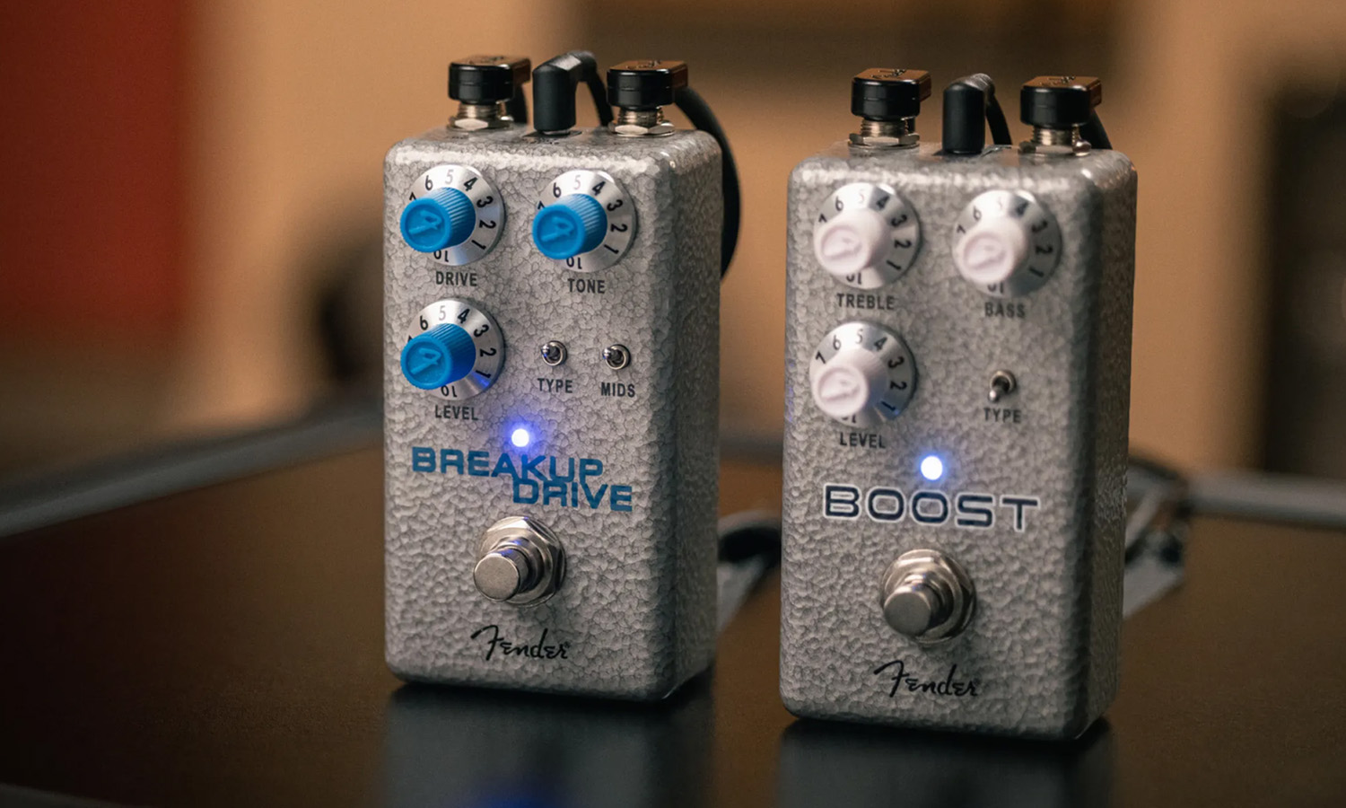 Fender Hammertone Breakup Drive i Boost (fot. Fender)
