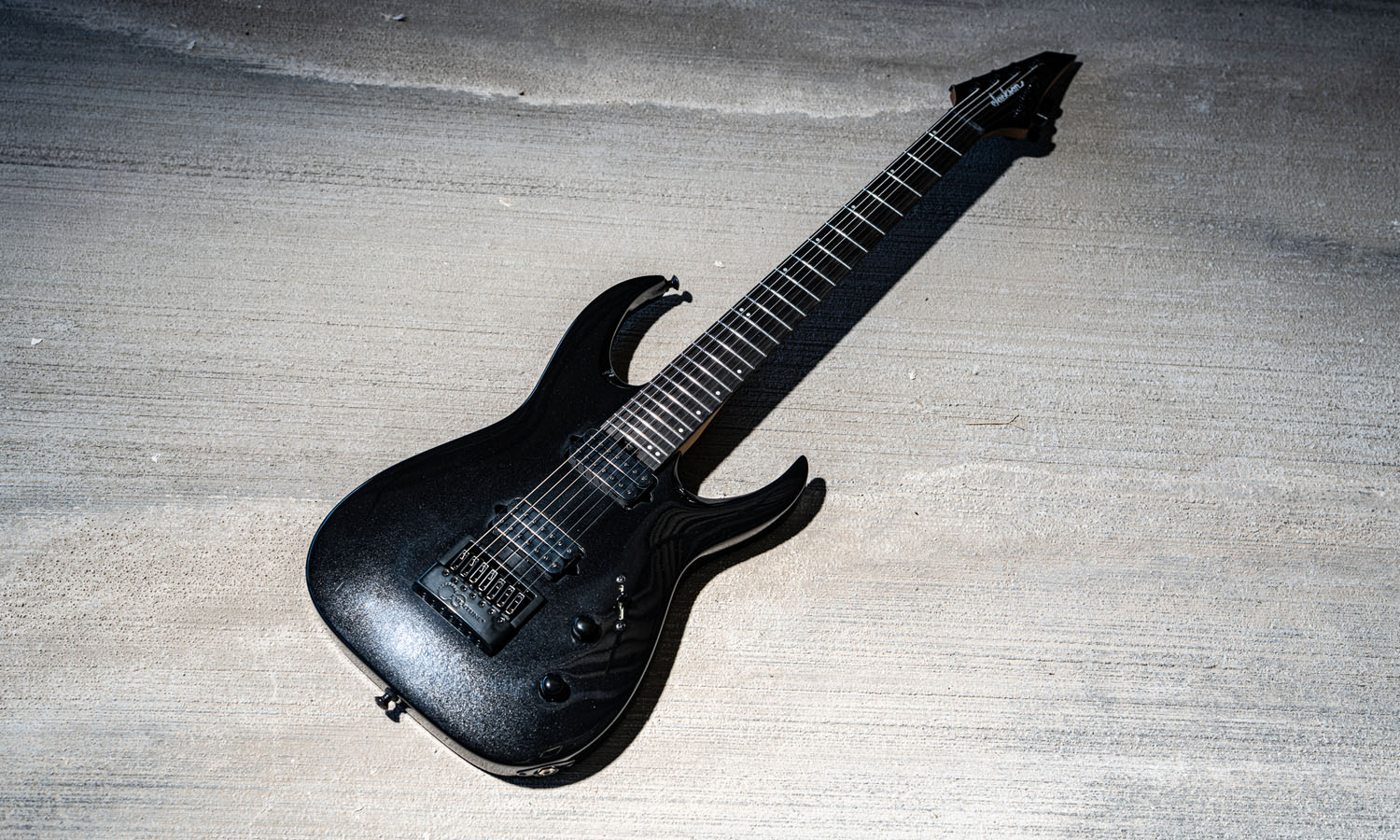 Jackson Pro Plus Series Signature Misha Mansoor Juggernaut ET7 (fot. Jackson)