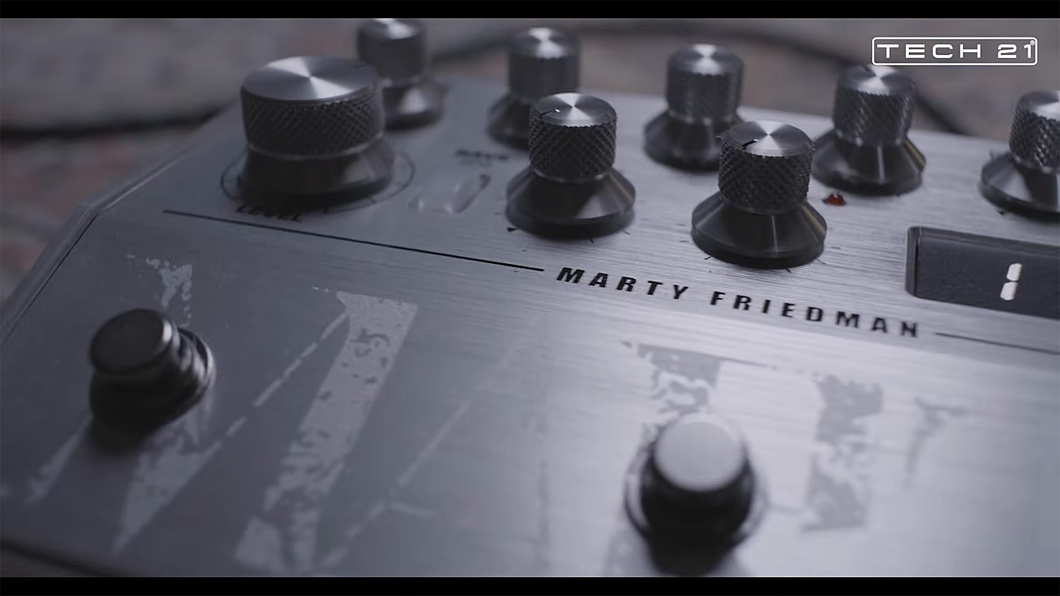 Tech 21 Marty Friedman Signature SansAmp (fot. YouTube / Tech 21)