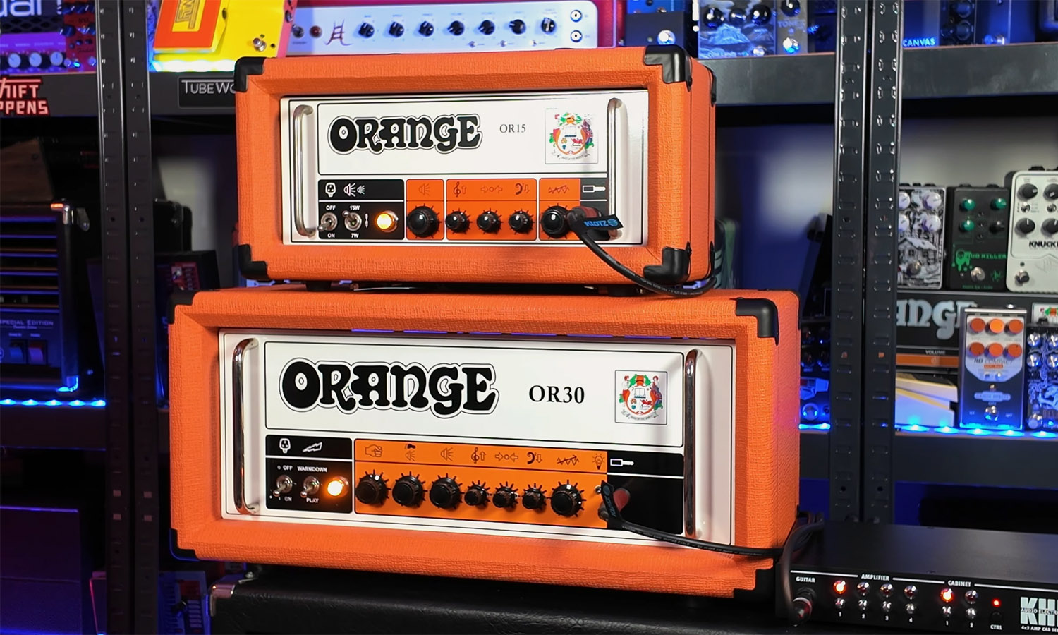 Orange OR30 & OR15 (fot. YouTube / Sonic Drive Studio)