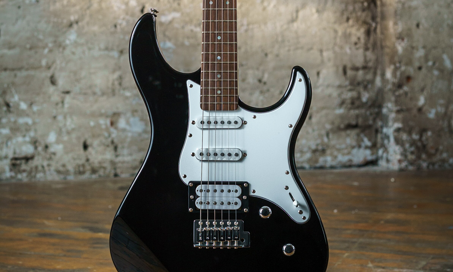 Yamaha Pacifica PAC112V (fot. Yamaha)