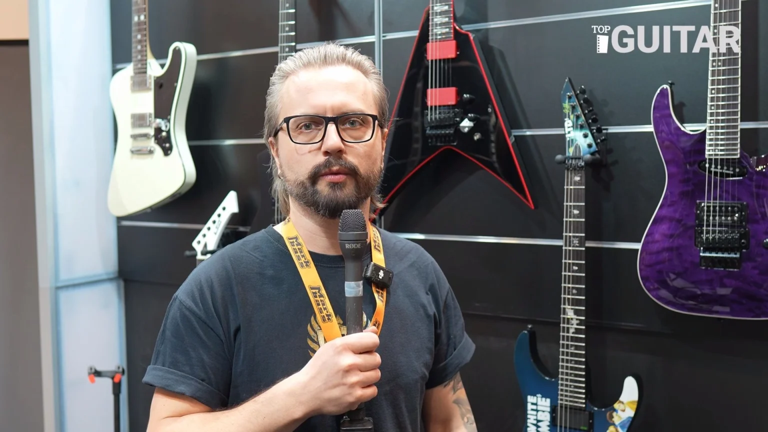 Daniel Kesler na stoisku ESP Guitar podczas Targów Guitar Expo 2026