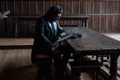 Tony Iommi (fot. Ross Halfin / mat. prasowe BMG Records)