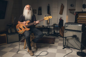 Fender Lee Sklar Precision Bass (fot. Fender)